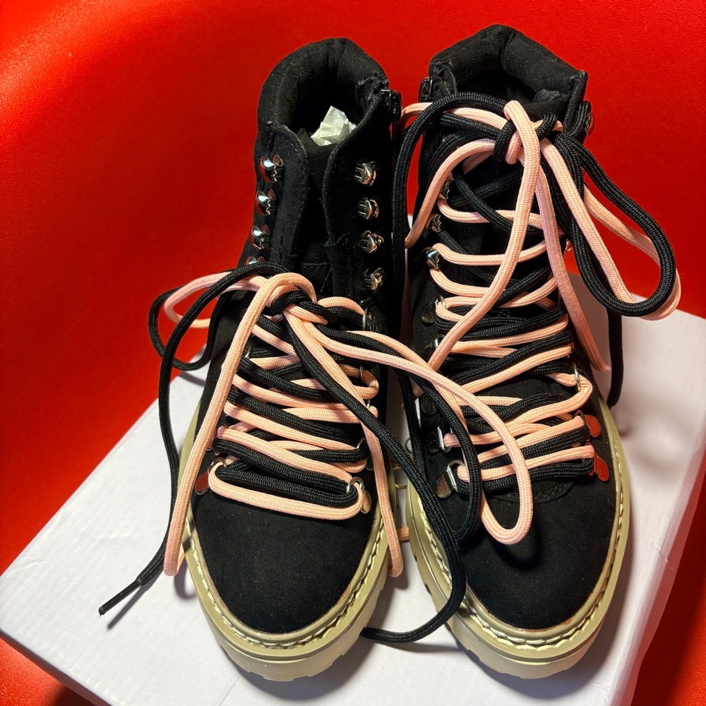 Madden Girl Stylish Black and Pink size 5 combat boots lace & zipper